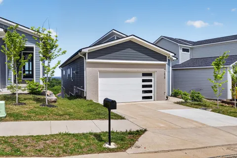 $880,000 | 1629 Boxwood Drive, Nashville, TN 37211