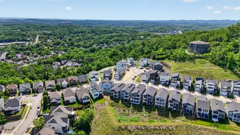 $880,000 | 1629 Boxwood Drive, Nashville, TN 37211