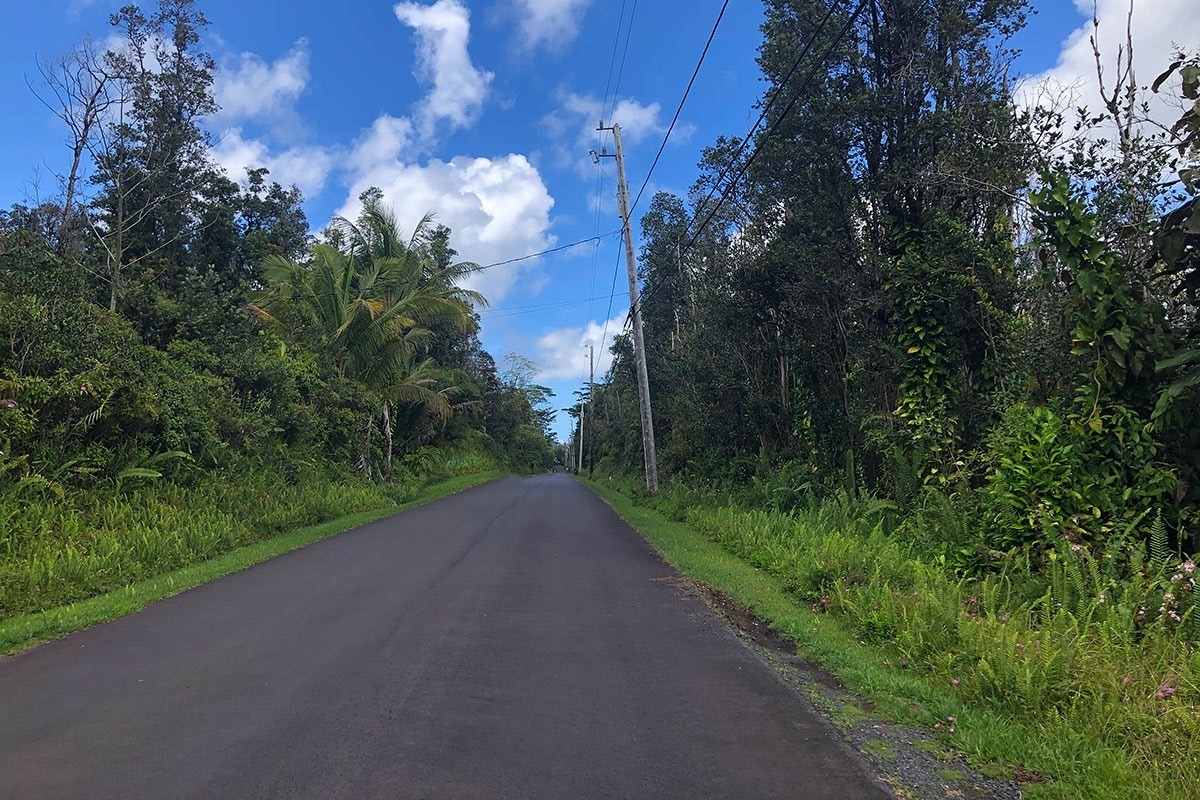 North Kupono Street Pahoa, HI 96778 - Photo 2 of 26 a view of a road with a yard