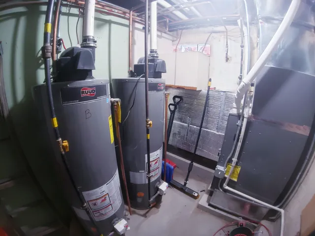 $1,700 | 5134 West Henderson Street, Unit G, Chicago, IL 60641