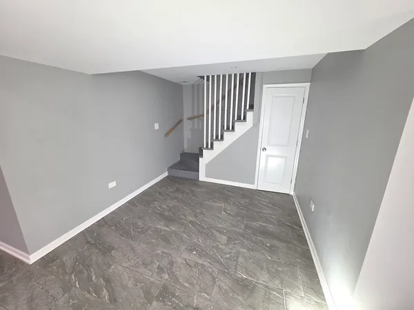 $1,650 | 5134 West Henderson Street, Unit G, Chicago, IL 60641