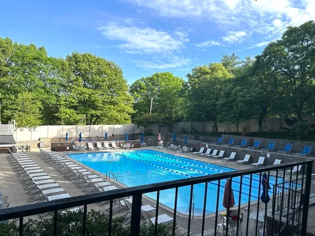 $530,000 | 33 Pond Avenue, Unit 422, Brookline, MA 02445