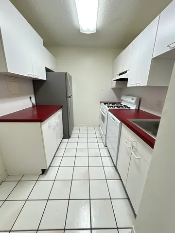 $530,000 | 33 Pond Avenue, Unit 422, Brookline, MA 02445