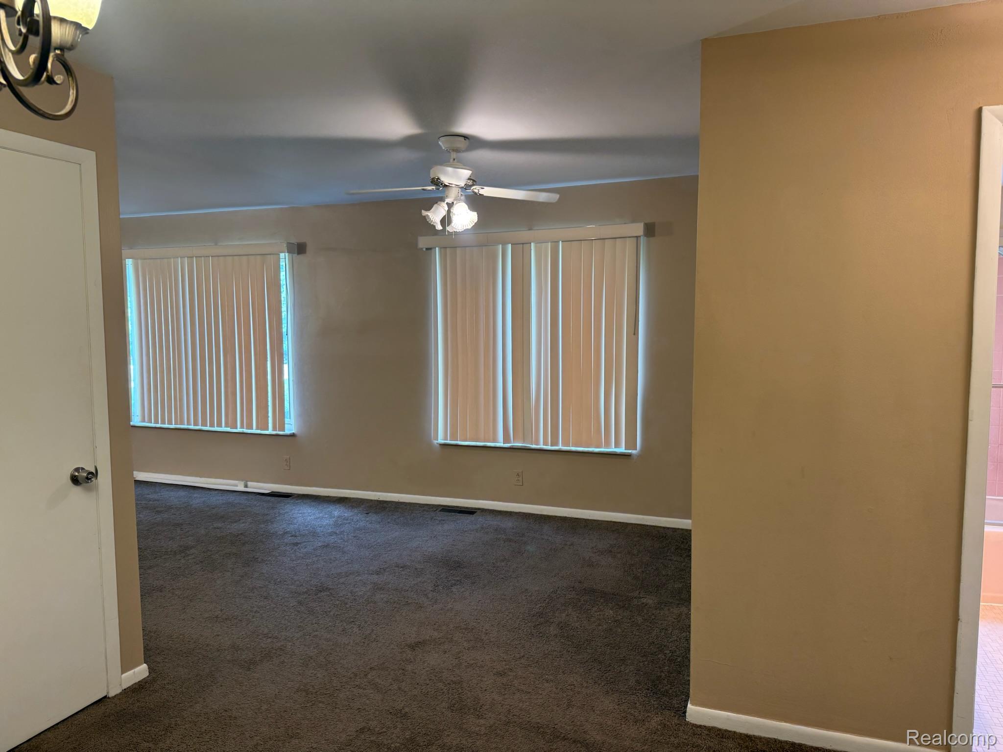 982 North Adams Road, Unit 4 Birmingham, MI 48009 - Photo 9 of 22