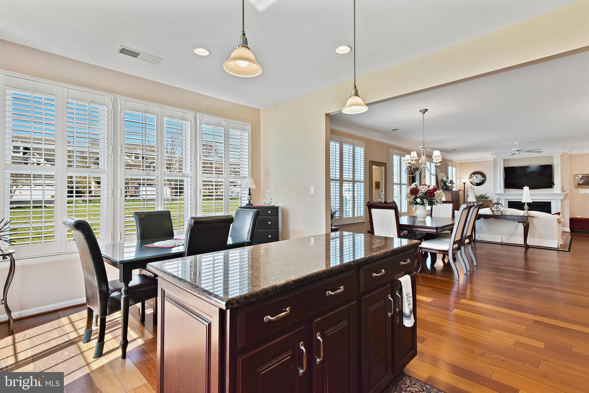 44357 Maltese Falcon Square Ashburn, VA 20147 - Photo 12 of 30 Bumpout provides a breakfast space