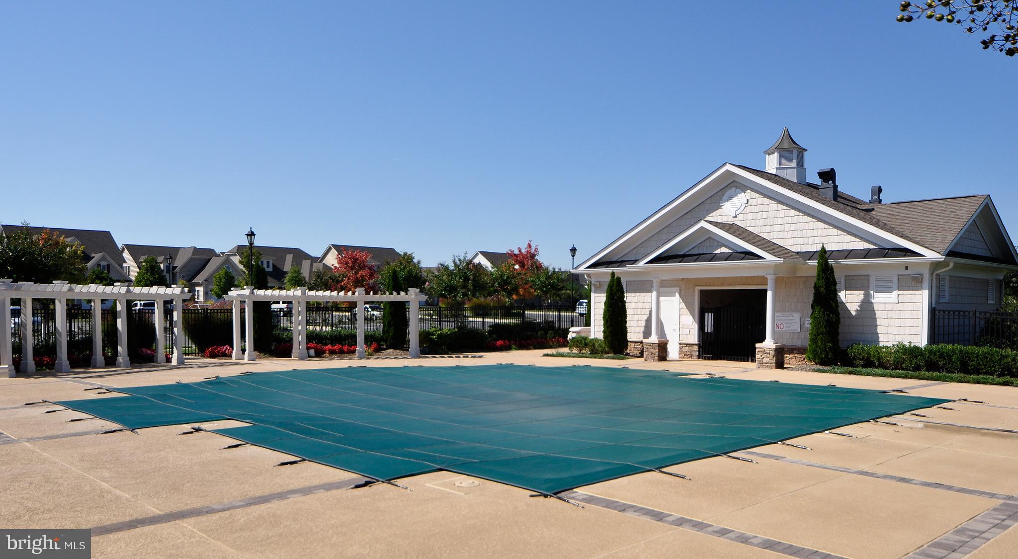 44357 Maltese Falcon Square Ashburn, VA 20147 - Photo 30 of 30 In the warmer months enjoy the outdoor pool