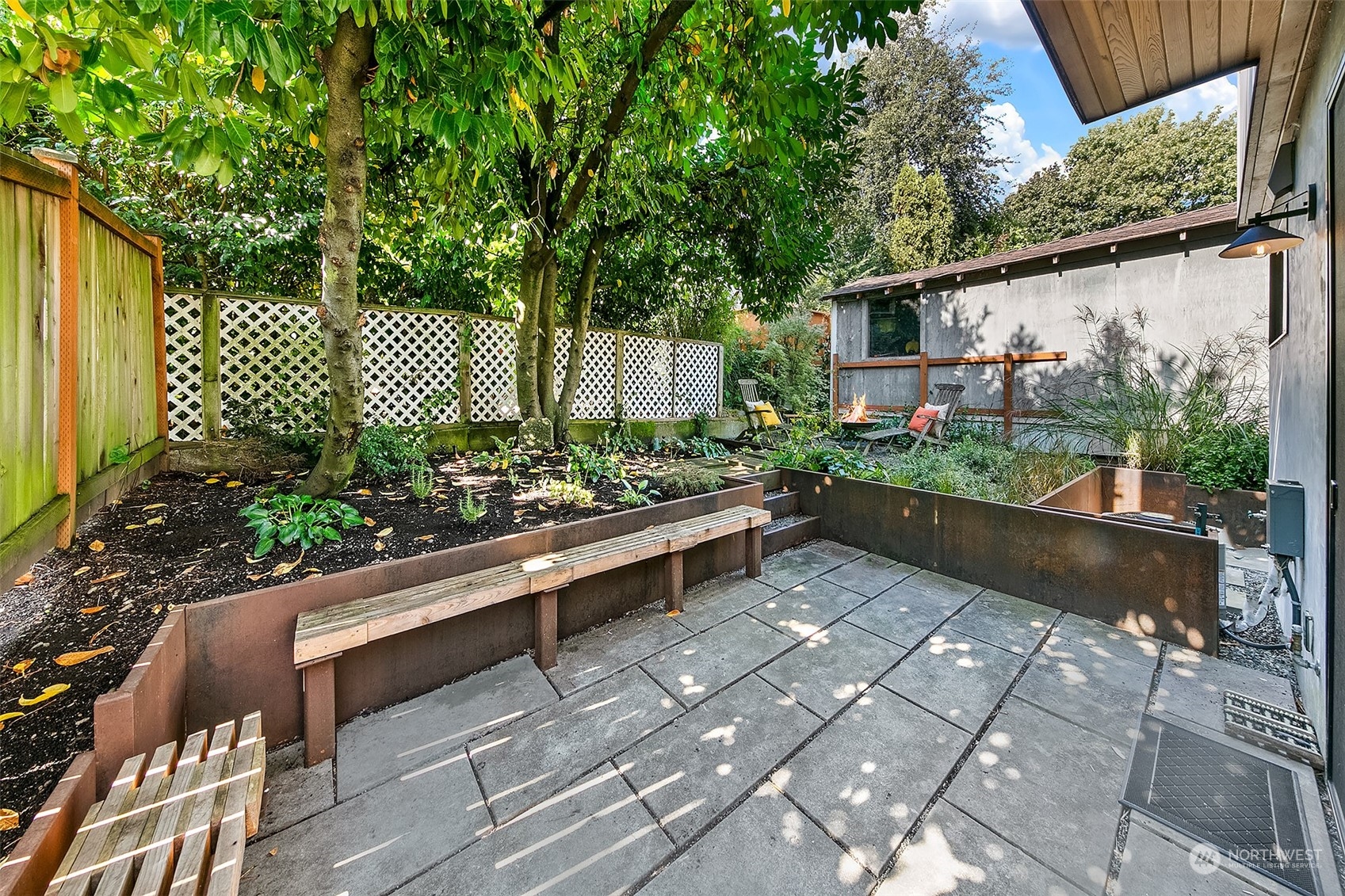 4123 Midvale Avenue North Seattle, WA 98103 - Photo 24 of 33 Gallery Image 24