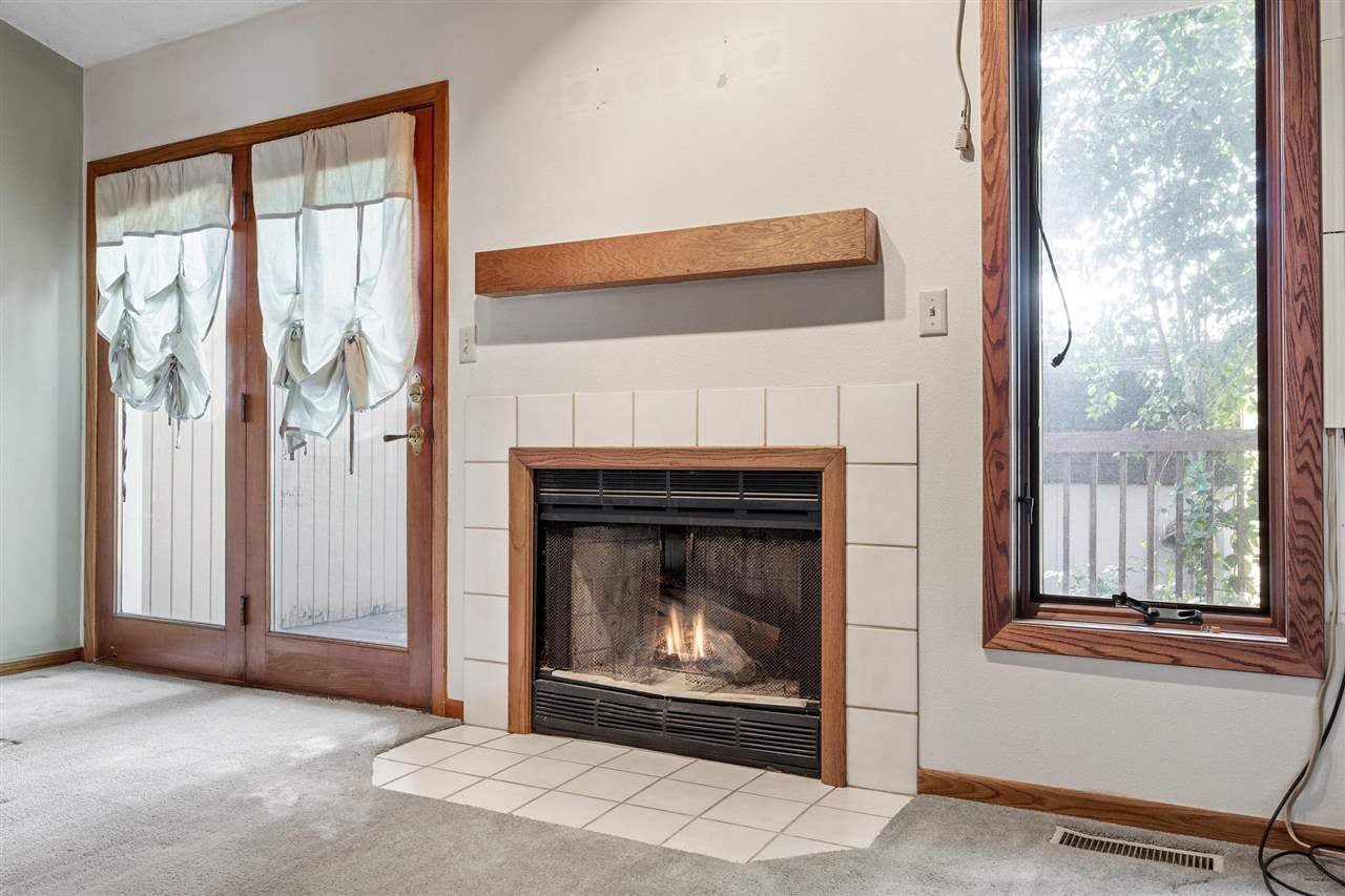 1990 Holiday Road Coralville, IA 52241 - Photo 12 of 26 Gallery Image 12