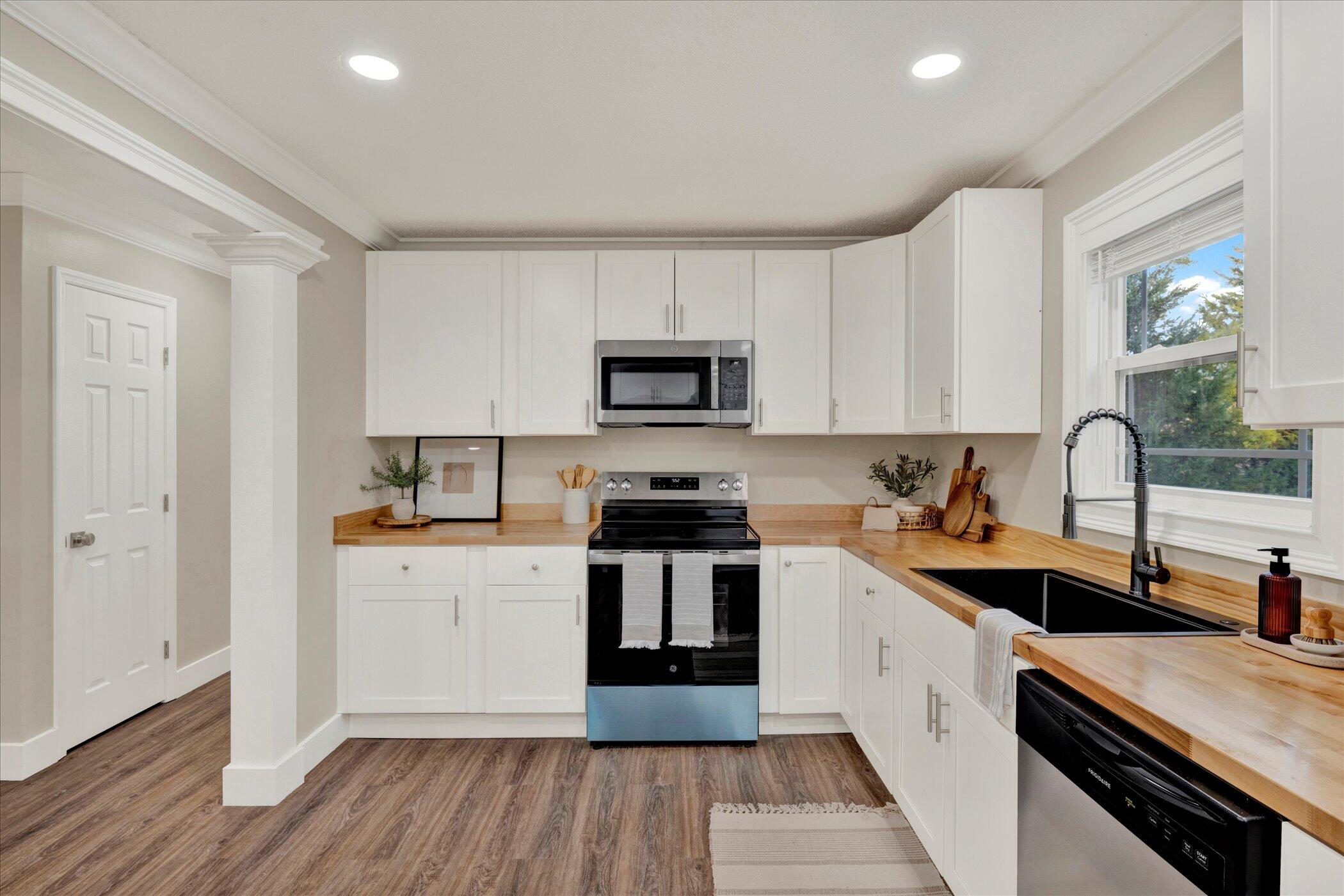 8434 West Crabtree Road Hixson, TN 37343 - Photo 10 of 26 11-KAE_9816