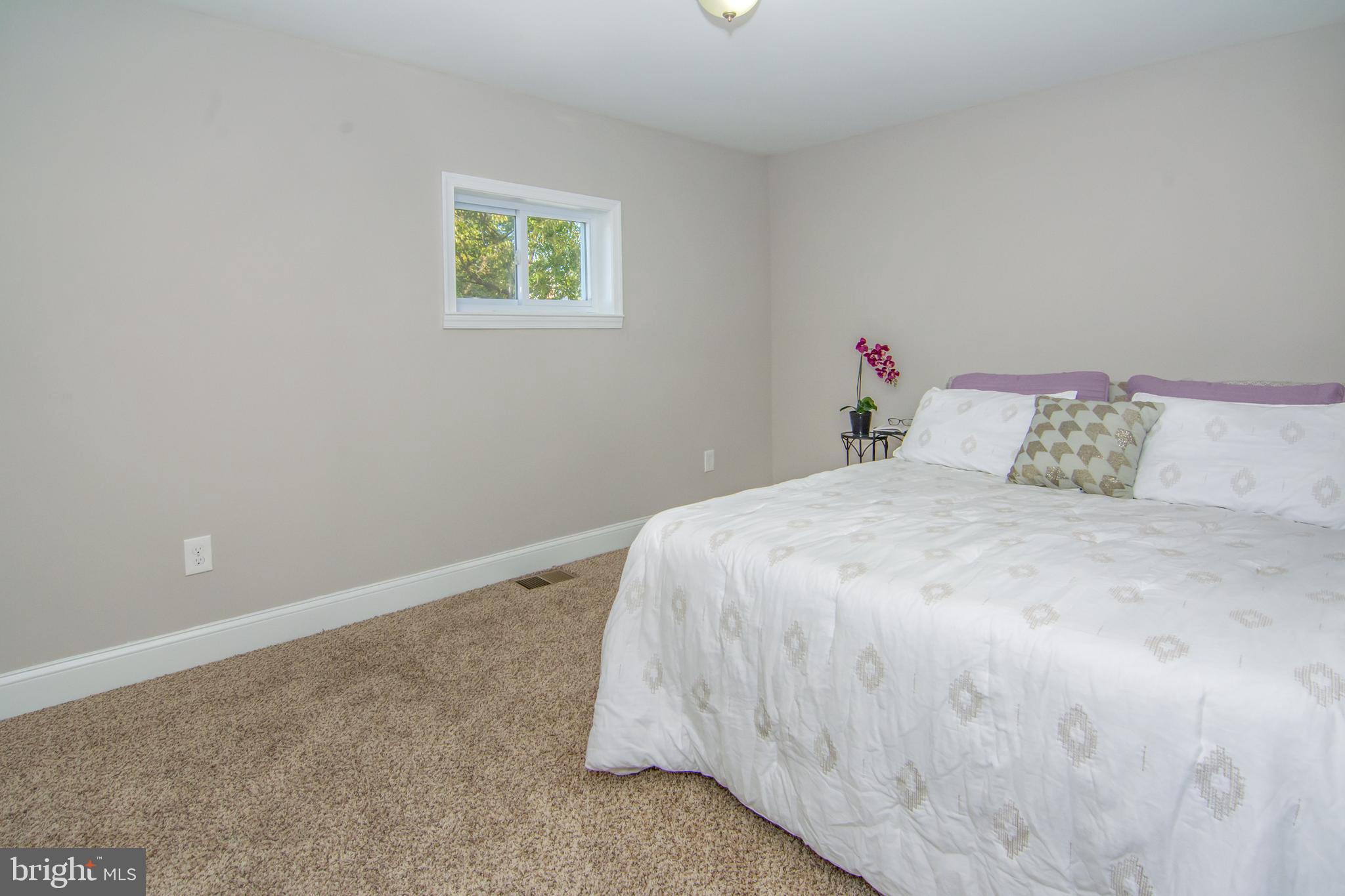 5 Clipper Road Essex, MD 21221 - Photo 36 of 51 2nd bedroom on 2nd level