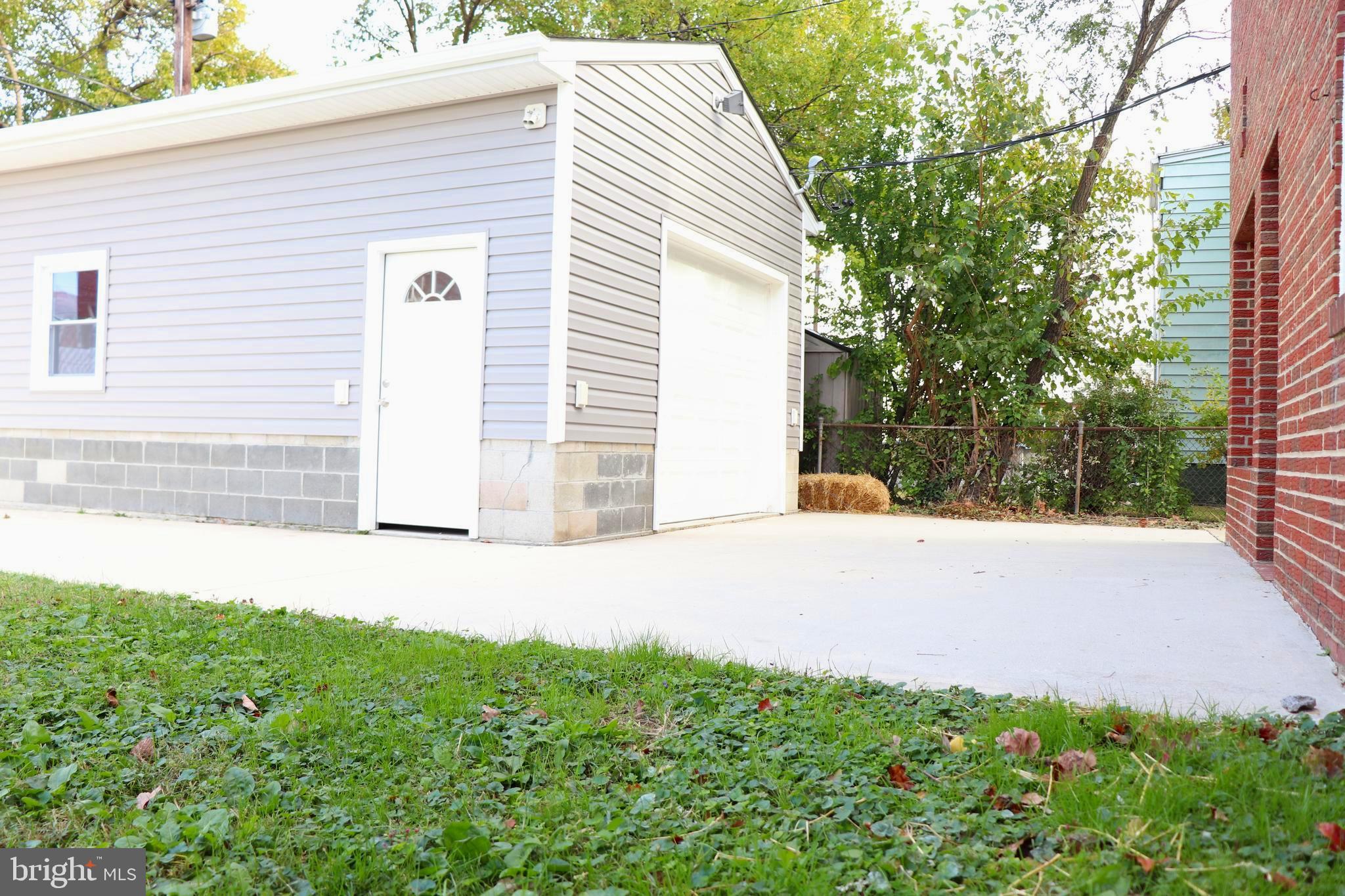 5 Clipper Road Essex, MD 21221 - Photo 44 of 51 Exterior of Garage