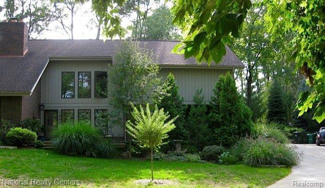 1830 Carter Road Rochester, MI 48306 - Photo 1 of 24 Front of Home