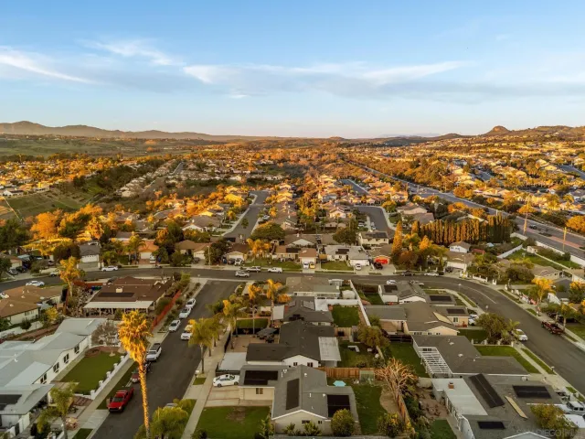 $799,999 | 662 Michael Street, Oceanside, CA 92057