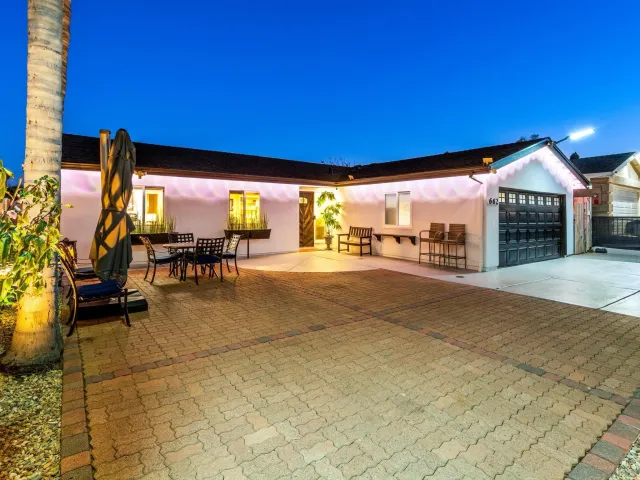 $799,999 | 662 Michael Street, Oceanside, CA 92057