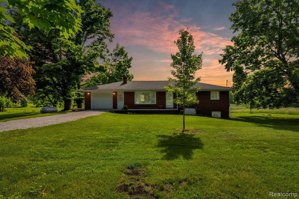 6700 Mabley Hill Road Fenton, MI 48430 - Photo 1 of 50