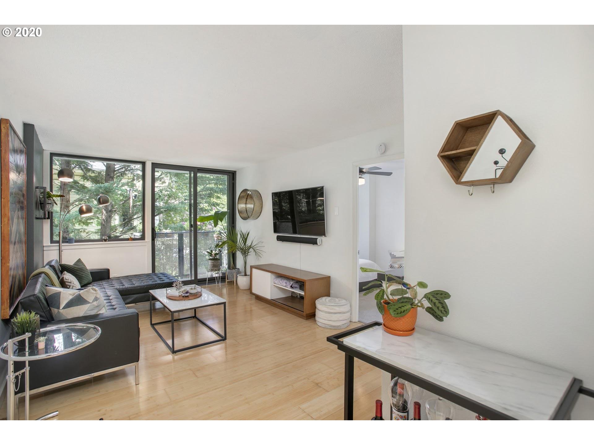 2020 Southwest Main Street, Unit 601 Portland, OR 97205 - Photo 2 of 15 Gallery Image 2
