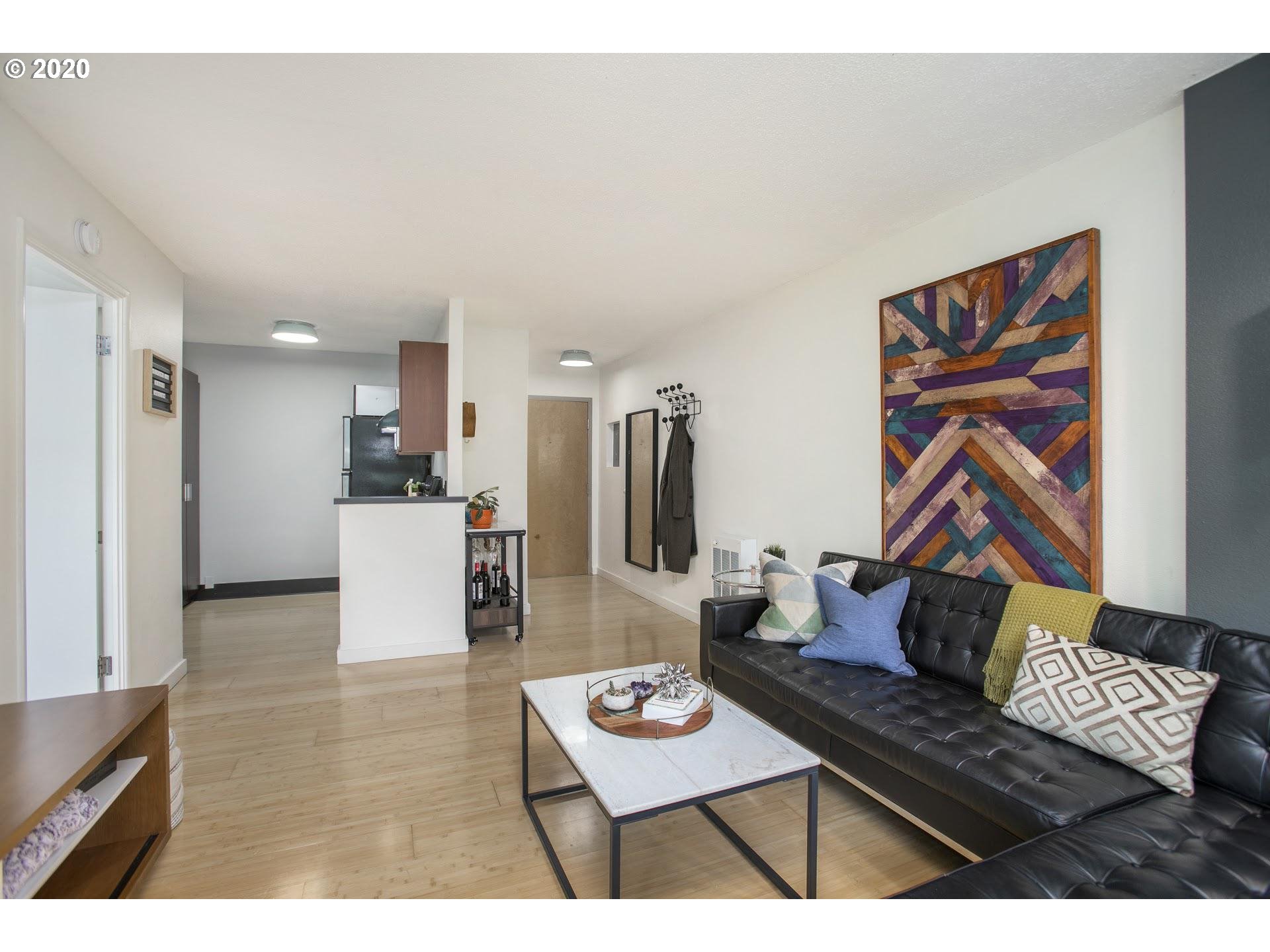 2020 Southwest Main Street, Unit 601 Portland, OR 97205 - Photo 3 of 15 Gallery Image 3