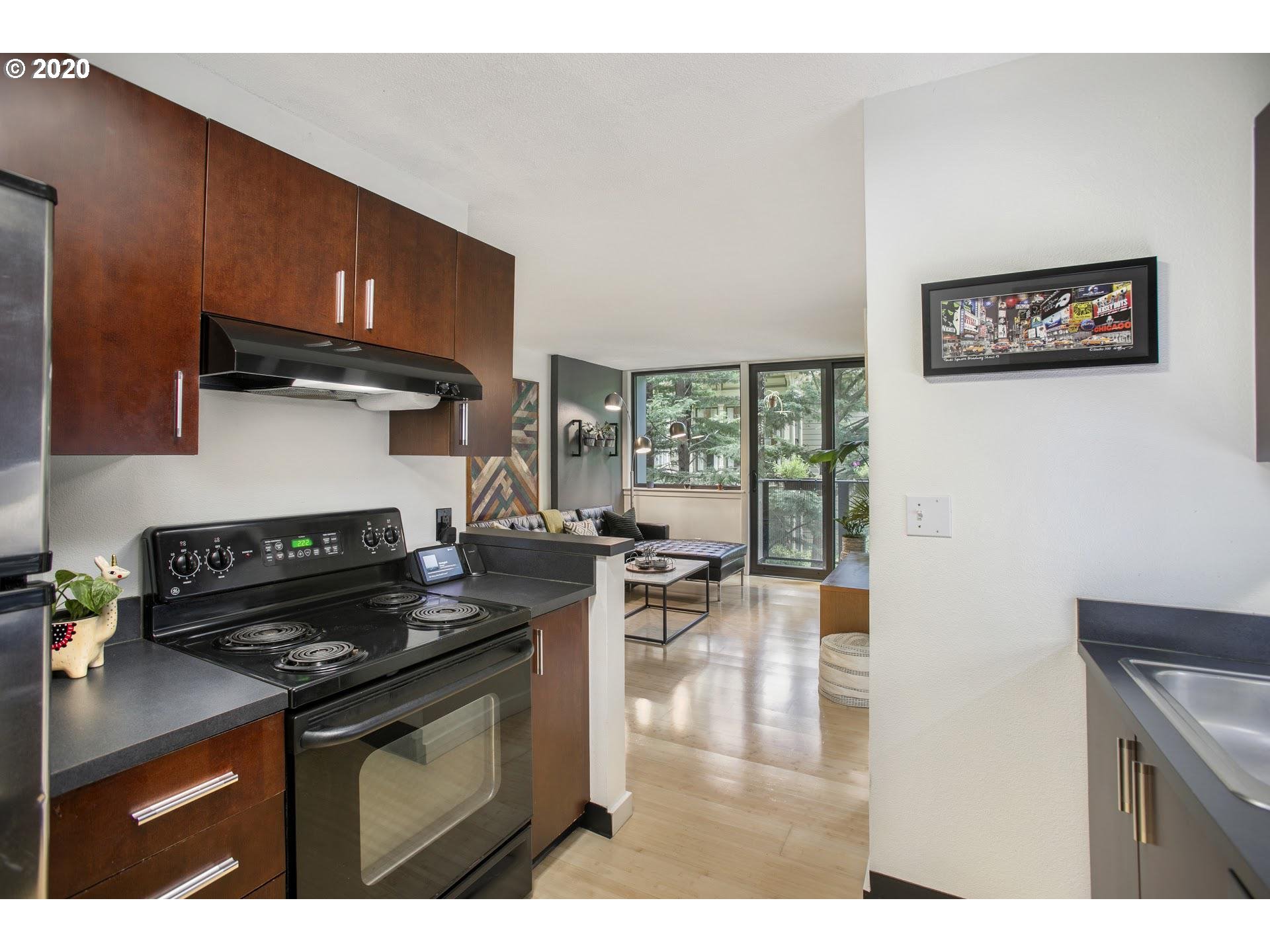 2020 Southwest Main Street, Unit 601 Portland, OR 97205 - Photo 7 of 15 Gallery Image 7