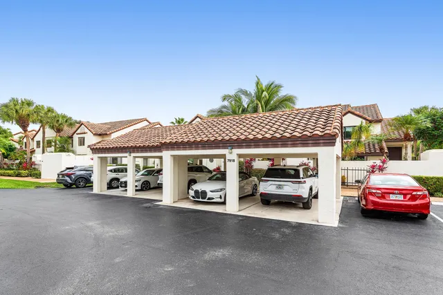 $575,000 | 7918 Granada Place, Unit 103, Boca Raton, FL 33433