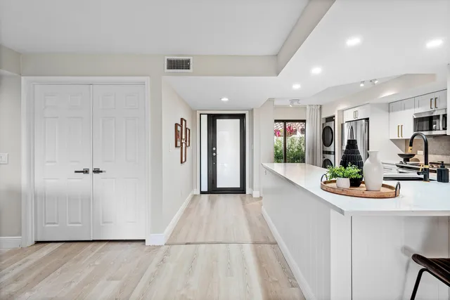 $575,000 | 7918 Granada Place, Unit 103, Boca Raton, FL 33433