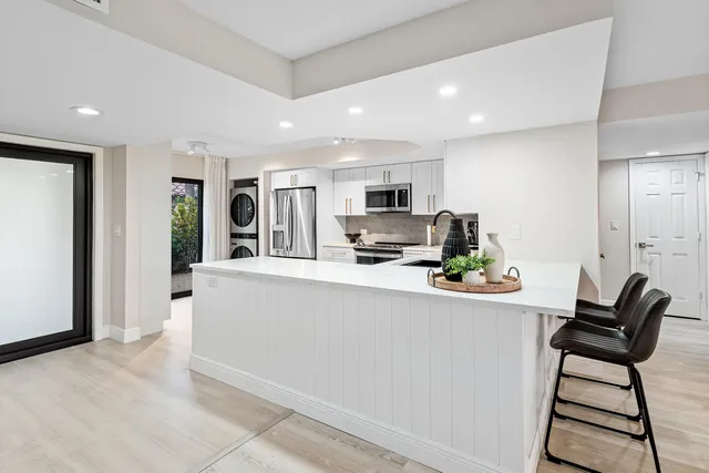 $575,000 | 7918 Granada Place, Unit 103, Boca Raton, FL 33433