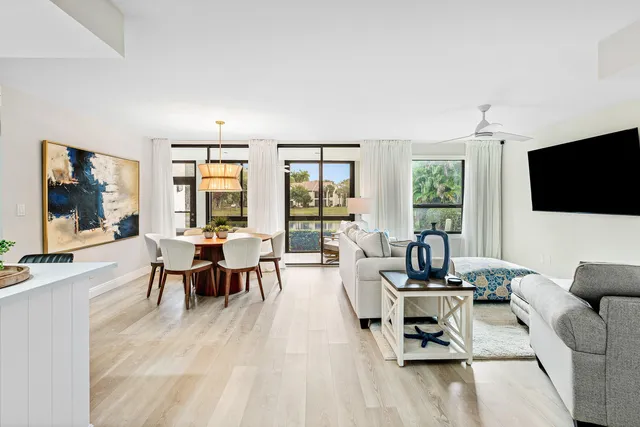 $575,000 | 7918 Granada Place, Unit 103, Boca Raton, FL 33433