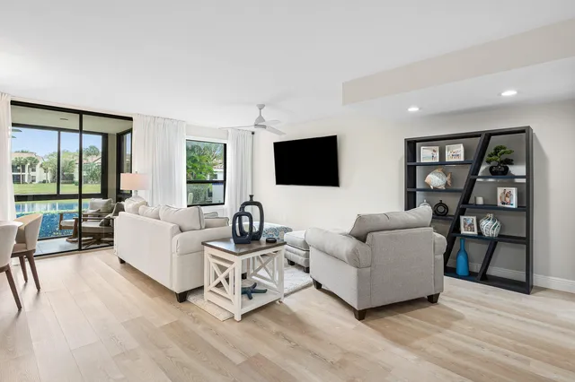 $575,000 | 7918 Granada Place, Unit 103, Boca Raton, FL 33433