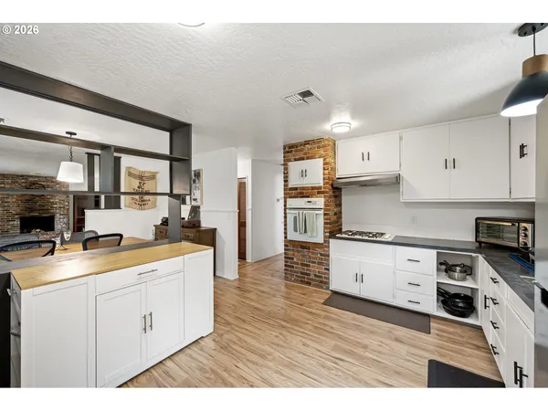 $520,000 | 1255 East 30th Avenue, Eugene, OR 97403