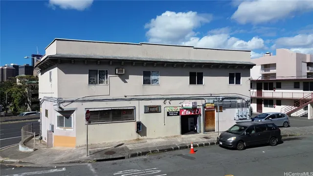 $1,425,000 | 1402 Lusitana Street, Honolulu, HI 96813