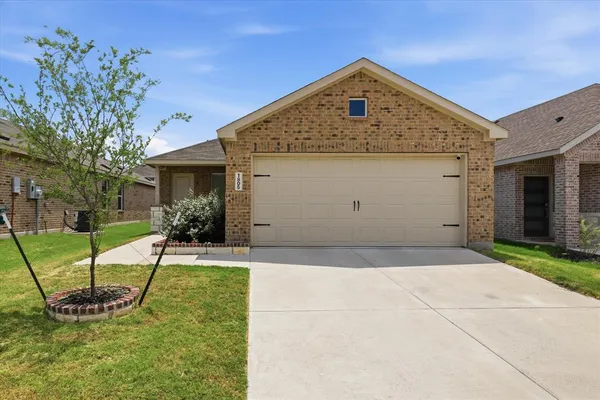 $240,000 | 1805 Goose Pond Road, Forney, TX 75126
