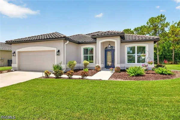 $460,000 | 11138 Lakeland Circle, Fort Myers, FL 33913