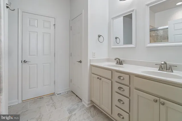 $379,999 | 2810 Union Square Road, New Windsor, MD 21776