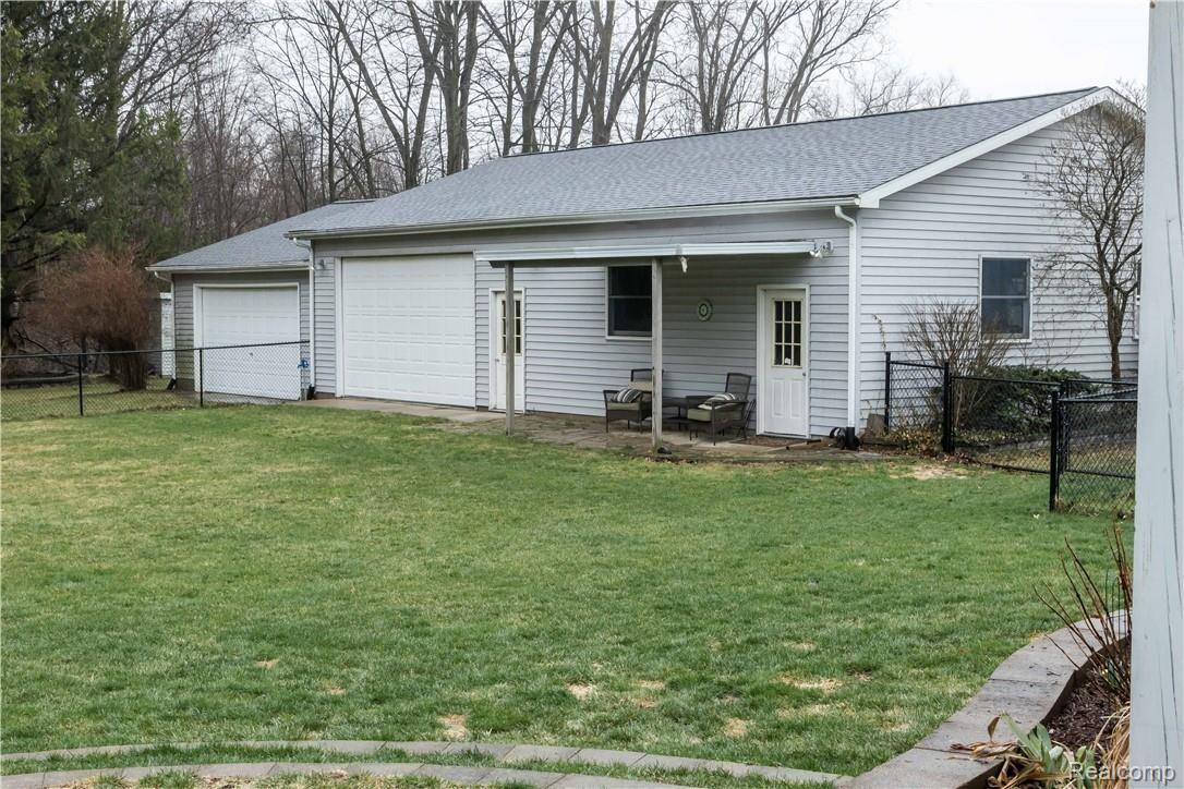 1926 East Fitchburg Road Stockbridge, MI 49285 - Photo 30 of 35 IMG_0426 (1).jpg