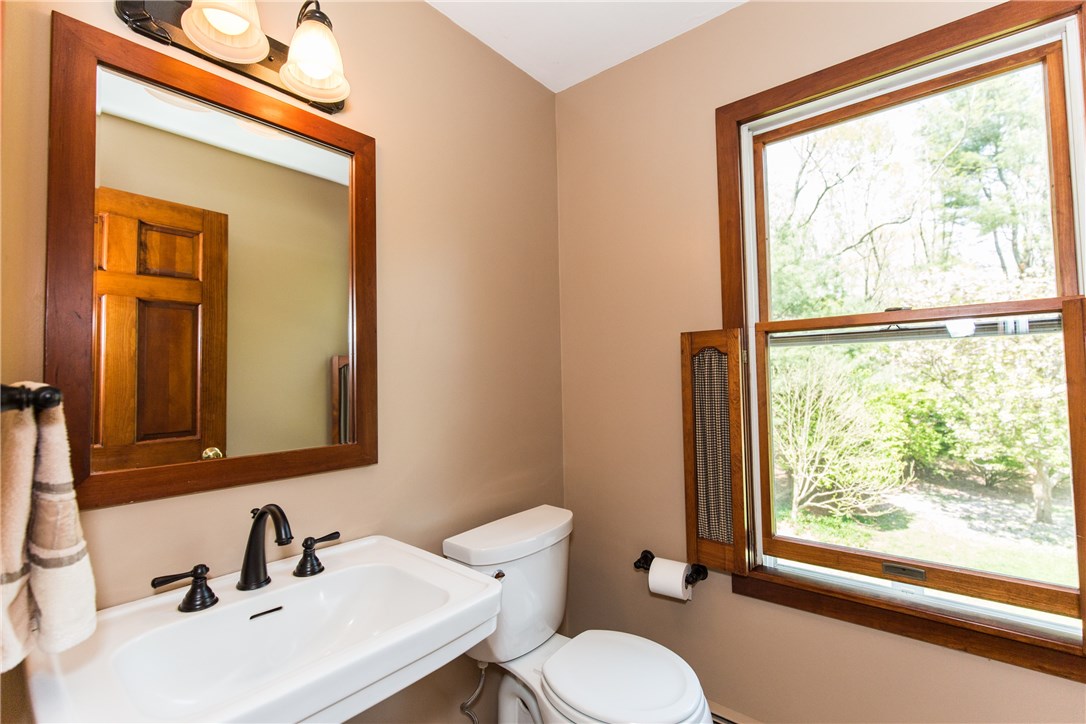 614 Fletcher Road North Kingstown, RI 02852 - Photo 13 of 40 Gallery Image 13