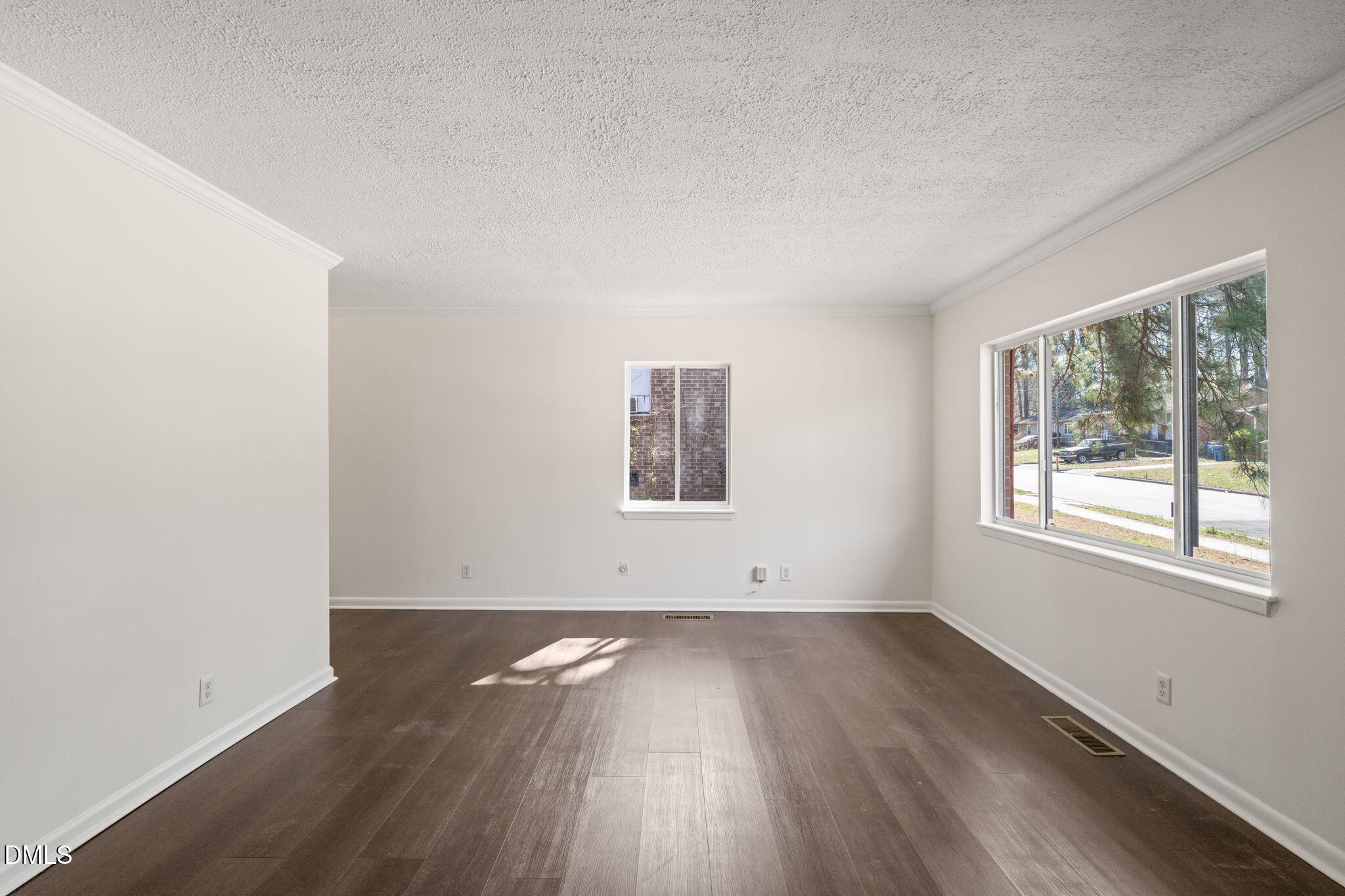 825 Waring Street Durham, NC 27704 - Photo 6 of 24 7-web-or-mls-untitled-21