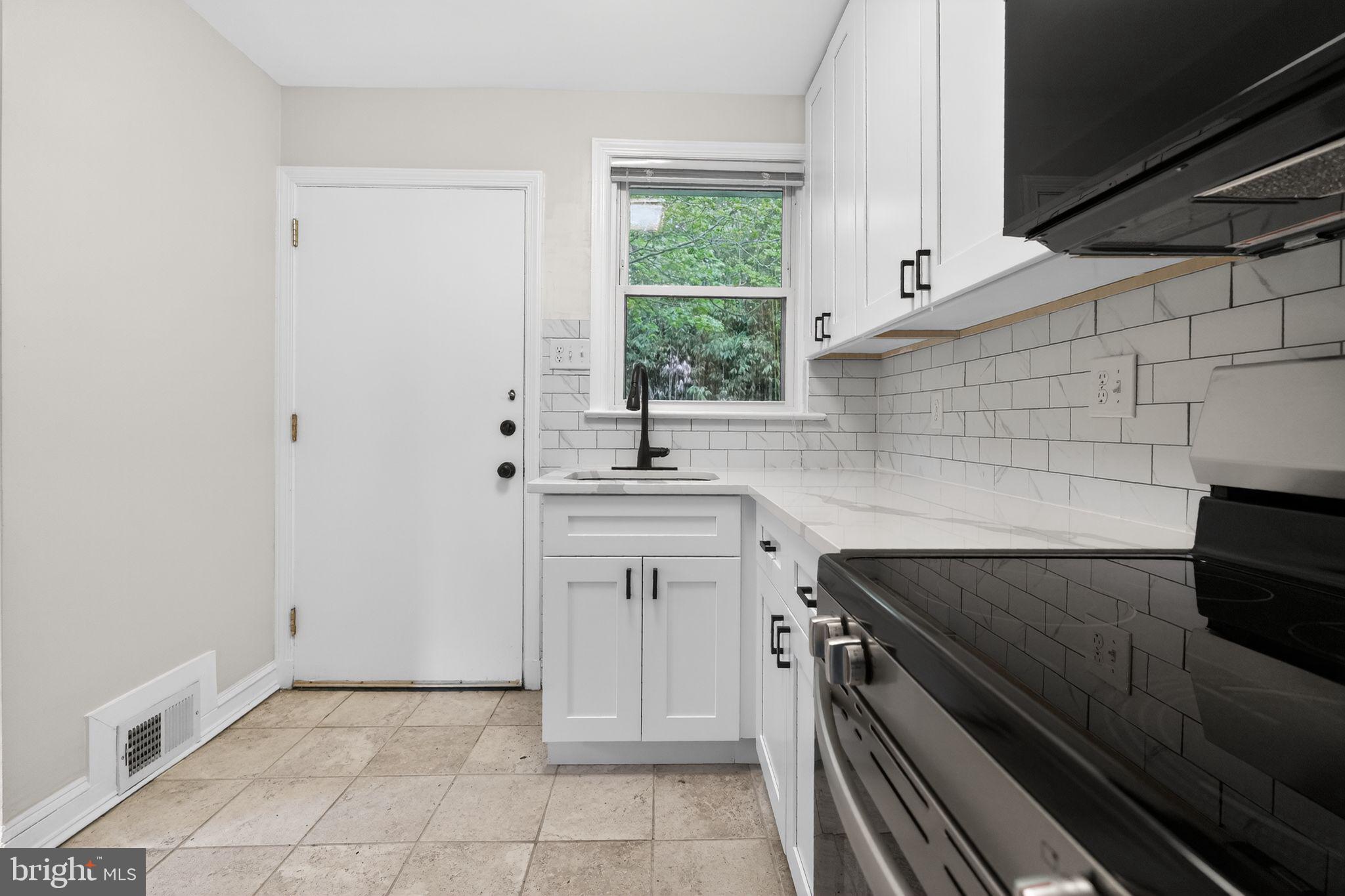 9704 Lorain Avenue Silver Spring, MD 20901 - Photo 8 of 31