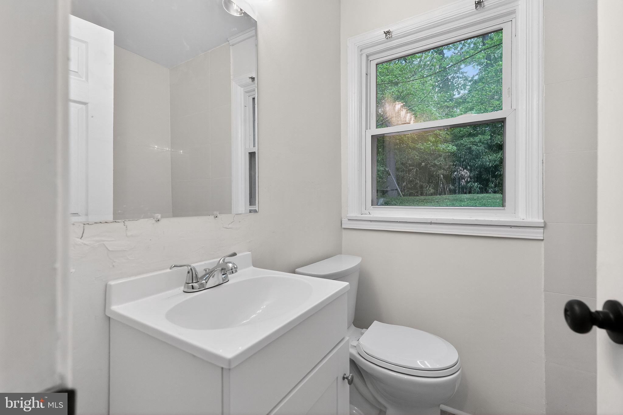 9704 Lorain Avenue Silver Spring, MD 20901 - Photo 10 of 31