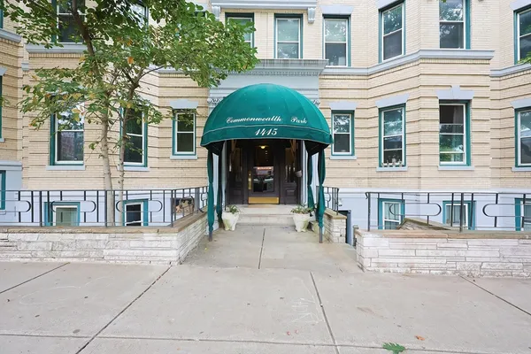 $2,775 | 1415 Commonwealth Avenue, Unit 102, Boston, MA 02135