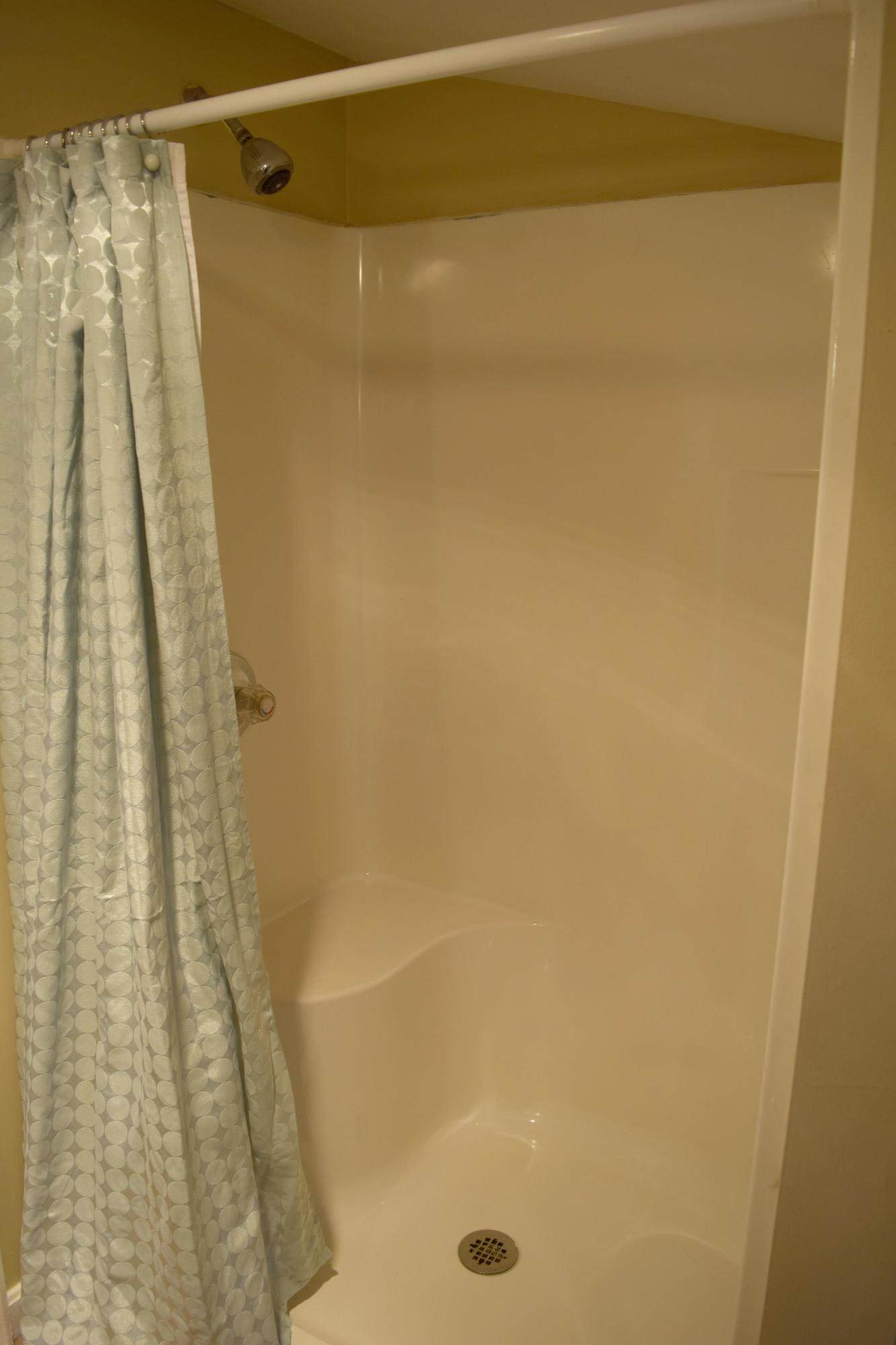 115 Read Street Portland, ME 04103 - Photo 41 of 68 Upstairs Bathroom