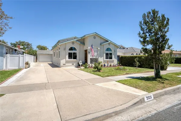 $995,000 | 2525 West Olive Avenue, Fullerton, CA 92833