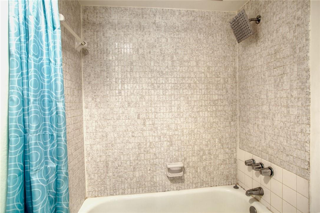 7031 Environ Boulevard, Unit 421 Lauderhill, FL 33319 - Photo 17 of 19 Photo 17