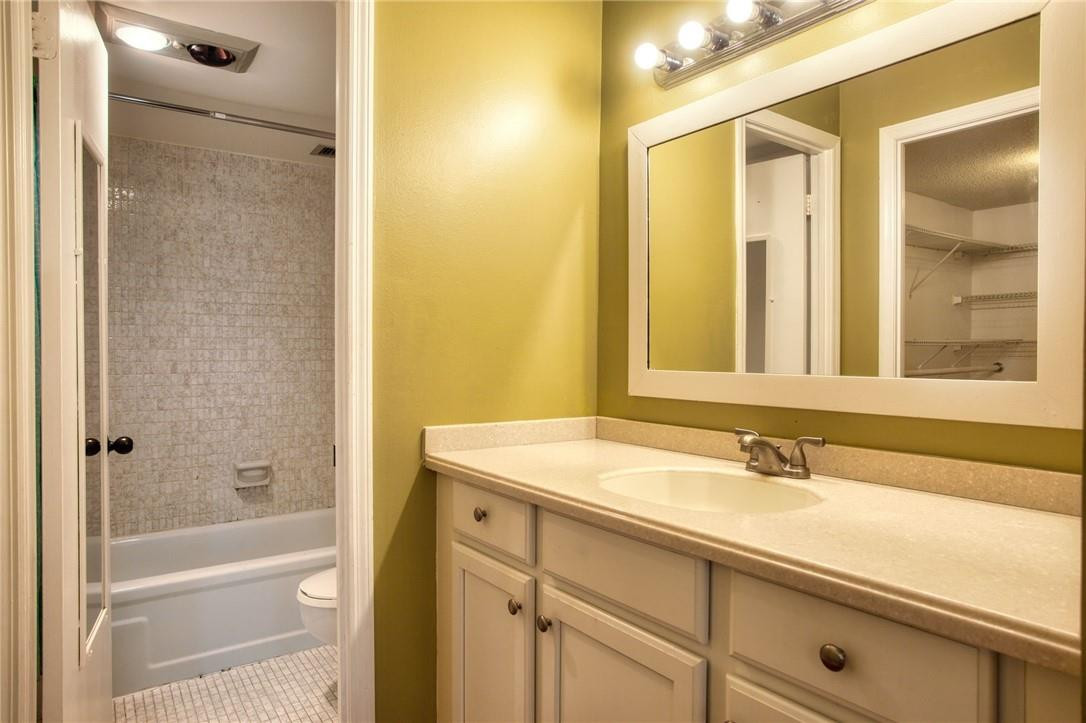 7031 Environ Boulevard, Unit 421 Lauderhill, FL 33319 - Photo 6 of 19 Photo 6