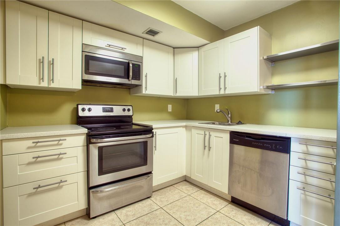 7031 Environ Boulevard, Unit 421 Lauderhill, FL 33319 - Photo 7 of 19 Photo 7