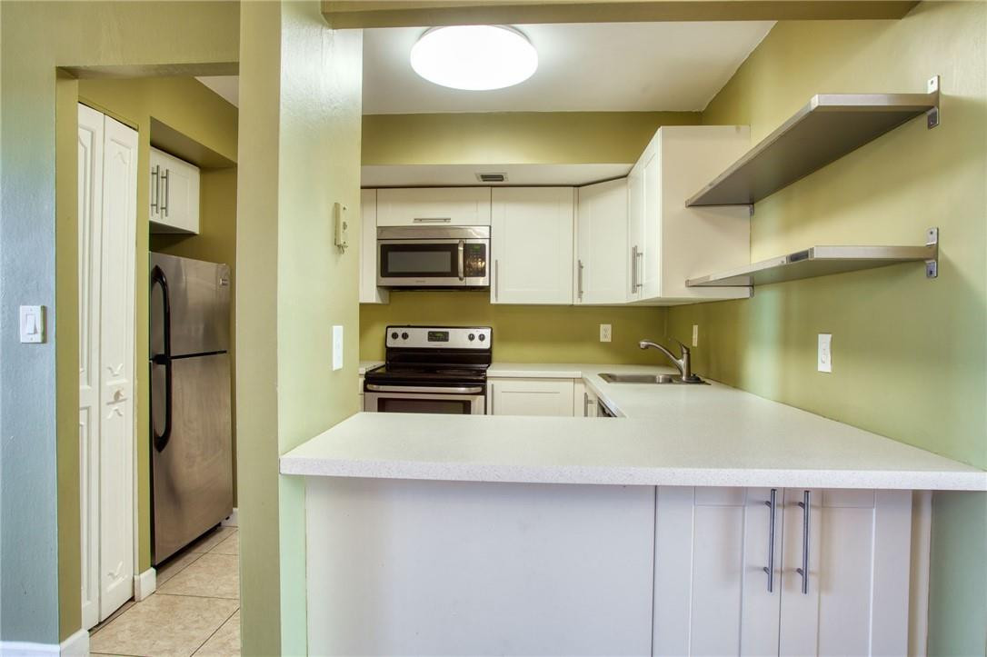 7031 Environ Boulevard, Unit 421 Lauderhill, FL 33319 - Photo 8 of 19 Photo 8