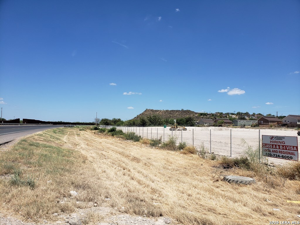 1157 State Loop 480, Unit 2 Eagle Pass, TX 78852 - Photo 3 of 23