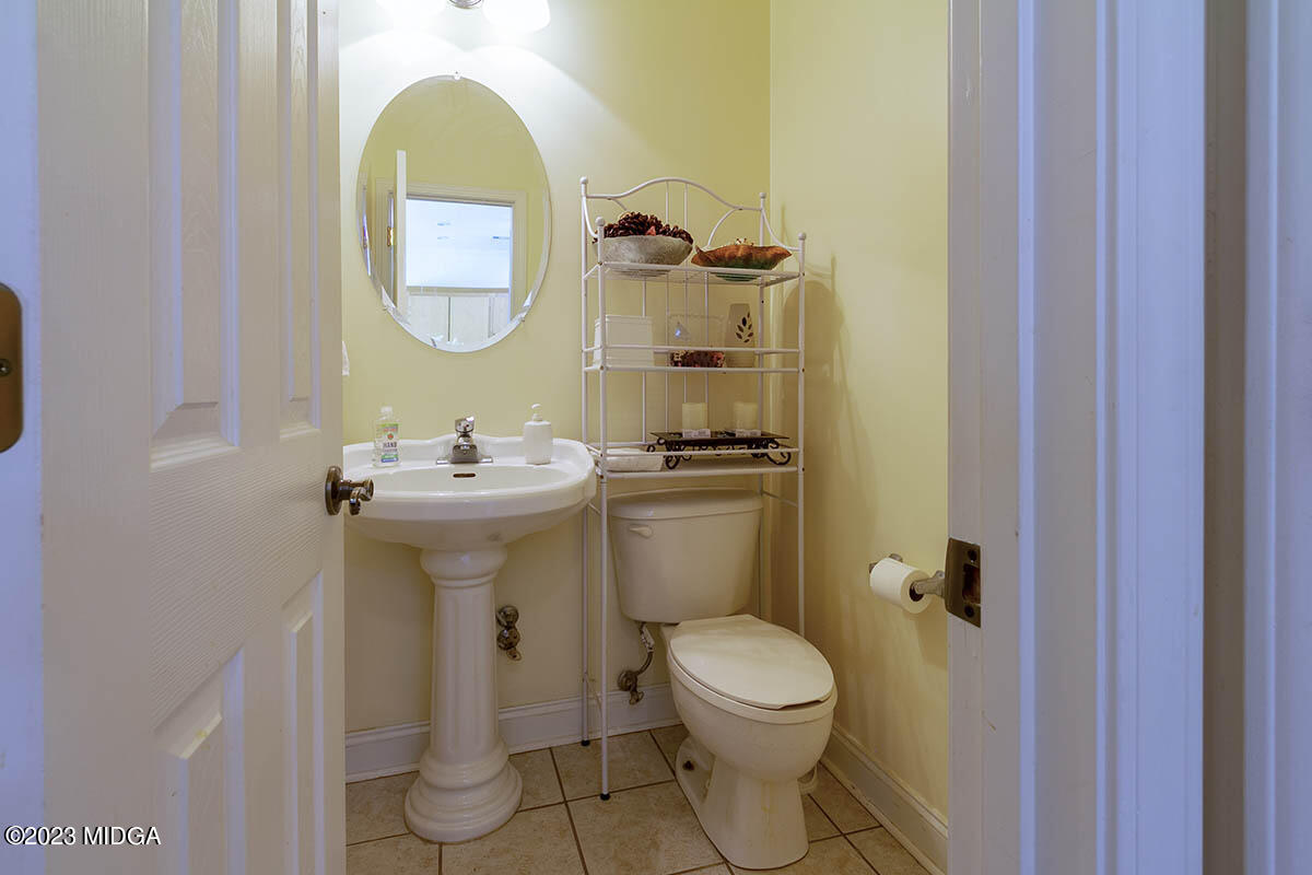 128 Springcrest Way Byron, GA 31008 - Photo 14 of 28 14