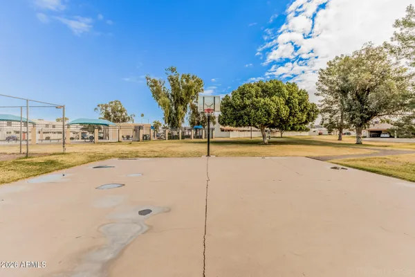 $327,500 | 2511 West Willow Avenue, Phoenix, AZ 85029
