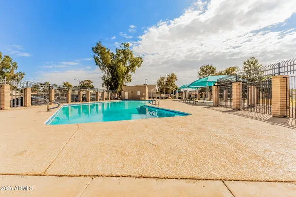 $327,500 | 2511 West Willow Avenue, Phoenix, AZ 85029