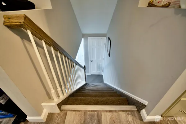 $595,000 | 193 Old Road, Sewaren, NJ 07077