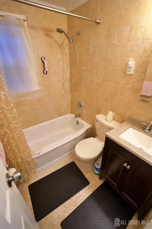 $595,000 | 193 Old Road, Sewaren, NJ 07077